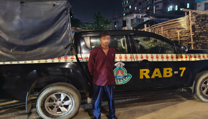 দক্ষিণ রাঙ্গুনিয়ার গণধর্ষণ মামলার আসামি সাইফুল গ্রেফতার