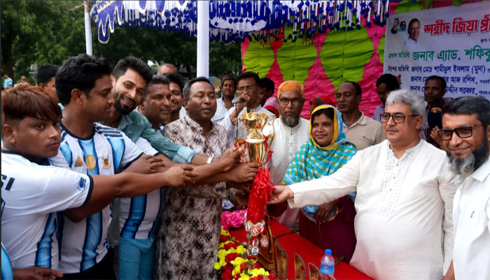মোহনপুরে শহীদ জিয়া প্রীতি ফুটবল টুর্নামেন্টে চ্যাম্পিয়ান আর্জেন্টিনা