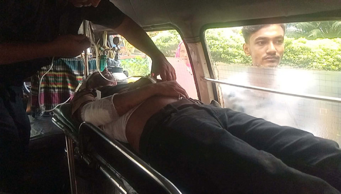 লালপুরে পদ্মার চরে আধিপত্য বিস্তারকে কেন্দ্র করে সংঘর্ষ, আহত ৩