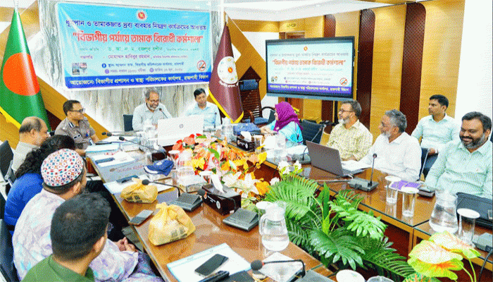 এত সতর্কবার্তার পরও যারা ধূমপান করে, তারা মূর্খ -অতিরিক্ত বিভাগীয় কমিশনার