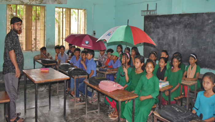 আমলীচুকাই সরকারি প্রাথমিক বিদ্যালয়ে নতুন ভবন নির্মানের দাবি