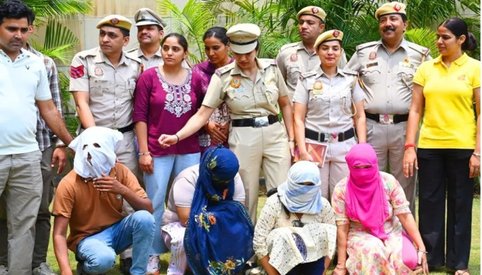 শিশু পাচার চক্রের পর্দাফাঁস, ৯ লাখ টাকায় ‘যমজ’ সাজিয়ে শিশু বিক্রির অভিযোগ