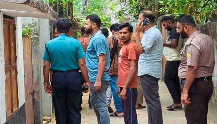 মহানগরীতে  বাবাকে হত্যা করে পালালেন রাবি শিক্ষার্থী