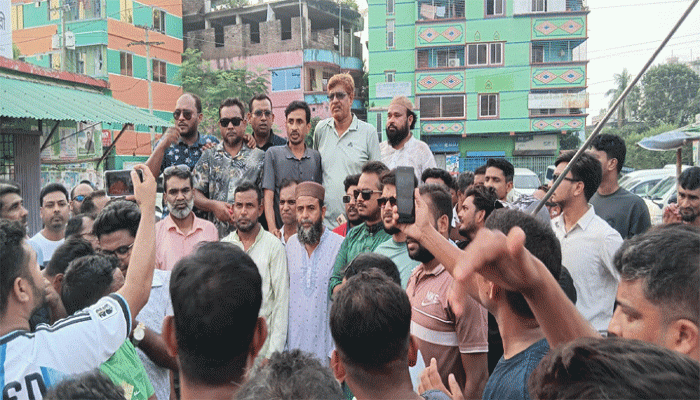 সিংড়ায় আওয়ামীলীগের বিশৃঙ্খলা প্রতিরোধে যুবদলের শান্তি মিছিল ও সমাবেশ