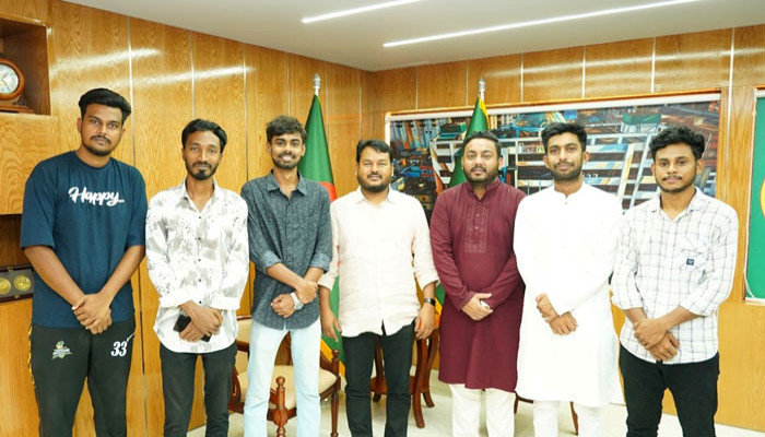 রাসিক প্রশাসকের সঙ্গে রাজশাহী কলেজ ছাত্রদলের নবগঠিত কমিটির সৌজন্য সাক্ষাৎ