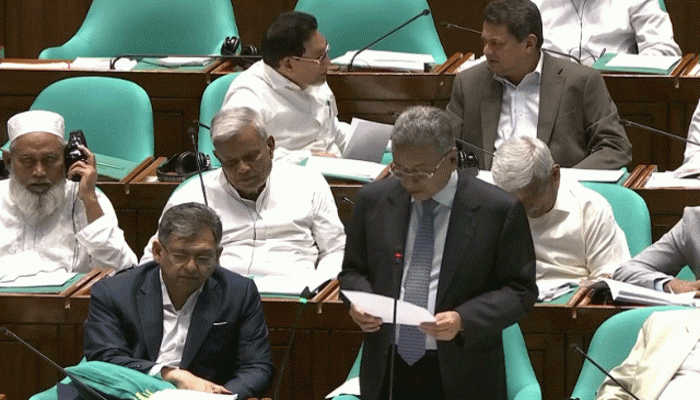 নতুন করে ঋণ কর্মসূচি নিয়ে আইএমএফ’র সঙ্গে আলোচনা চলছে: অর্থমন্ত্রী