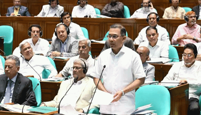 চাকরির জন্য তরুণদের বছরের পর বছর অপেক্ষা করতে হবে না: প্রধানমন্ত্রী