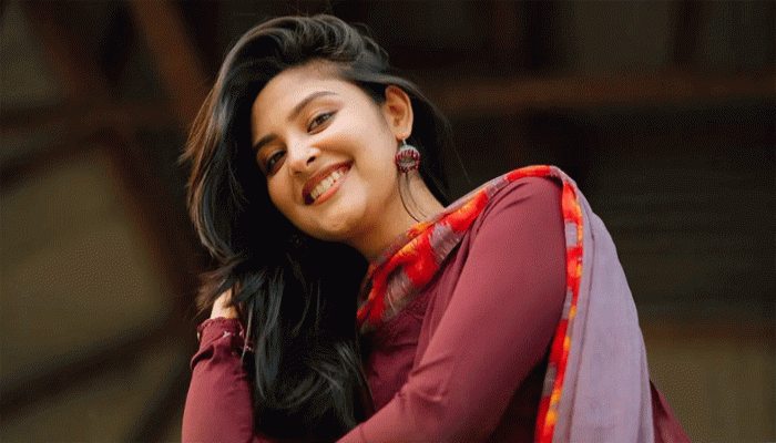 আমি এখন সিঙ্গেল না, সম্পর্কে আছি: নীহা