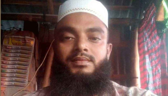 সাতক্ষীরা ব্ল্যাকমেইল করে স্কুলছাত্রীকে একাধিকবার ধর্ষণ মুদি দোকানির
