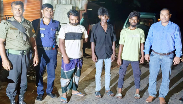 রাণীনগরে ভ্রাম্যমান আদালতে ৩জনের কারাদন্ড