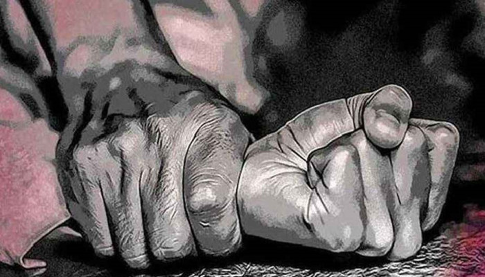 প্রাইভেট পড়তে যাওয়ার পথে স্কুলছাত্রীকে তুলে নিয়ে যায় বখাটেরা