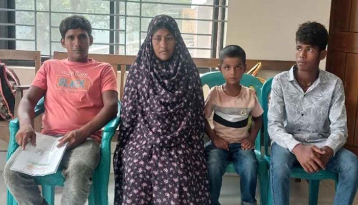 সোনামসজিদ স্থলবন্দর দিয়ে এক বছর পর দেশে ফিরলেন পুশ ইনের শিকার ৪ ভারতীয়