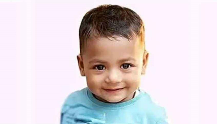 দাদার পেছন পেছন গিয়ে স্রোতে ভেসে গেল শিশু