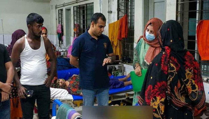 সাতক্ষীরায় ধর্ষণের শিকার শিশুর পাশে জেলা প্রশাসন