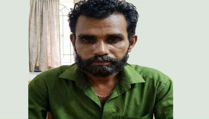 রাস্তা থেকে ধরে নিয়ে প্রতিবন্ধী বৃদ্ধাকে ধর্ষণ, ‘ভণ্ড’ সাধু গ্রেপ্তার