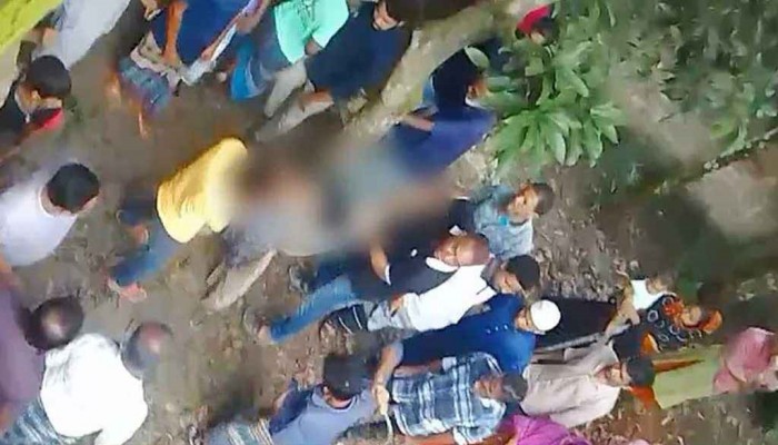 চুরির অপবাদে মধ্যযুগীয় কায়দায় নারী নির্যাতন, ভিডিও ভাইরাল