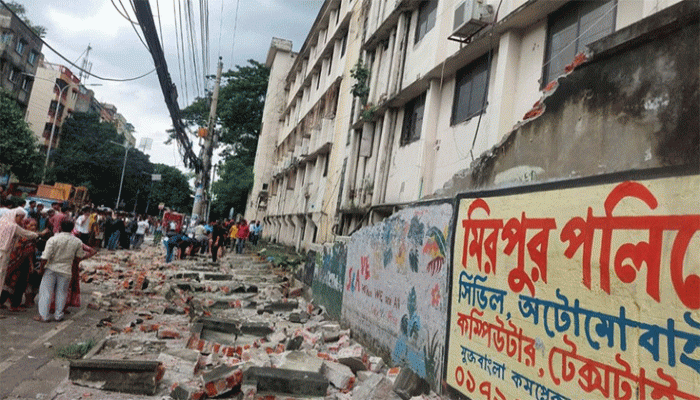 মিরপুর কলেজের দেয়াল ধসে ২ জনের মৃত্যু
