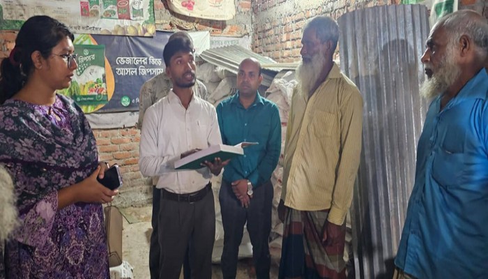 মোহনপুরের তুহিন টেড্রার্সকে ১০ হাজার টাকা জরিমানা