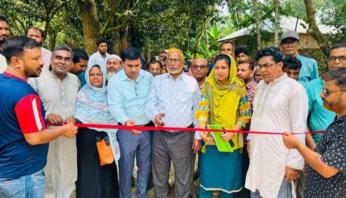 পুঠিয়ায় ১২ উন্নয়নকাজের উদ্বোধন করলেন এমপি নজরুল ইসলাম মন্ডল