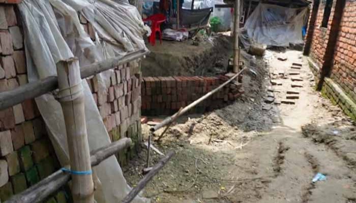 মোহনপুরে চলাচলের রাস্তা বন্ধের অভিযোগ, প্রশাসনের হস্তক্ষেপ কামনা