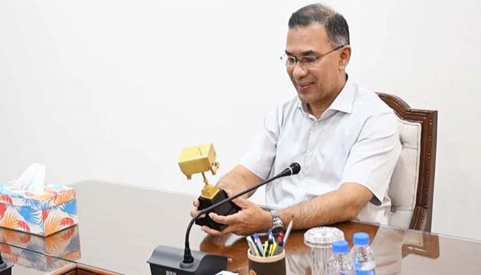 তরুণ উদ্ভাবকদের পাশে থাকার আশ্বাস প্রধানমন্ত্রীর, এমআইএসটির বিশ্বচ্যাম্পিয়ন দলকে সংবর্ধনা