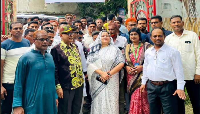 তানোরে কলেজ ও মাদ্রাসার নতুন ভবন নির্মানের ভিত্তি প্রস্তর স্থাপন করলেন এমপি মাহমুদা হাবিবা