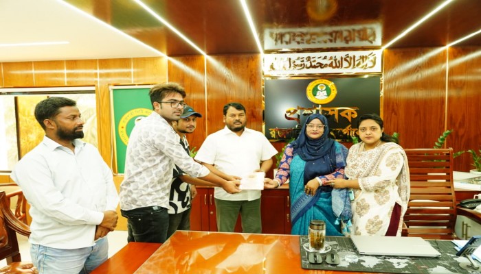 নারী উদ্যোক্তা সমাজ কল্যাণ সংগঠনের নেতৃবৃন্দের সঙ্গে সিটি কর্পোরেশনের প্রশাসকের সৌজন্য সাক্ষাৎ