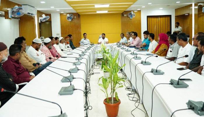 রাজশাহীকে পরিচ্ছন্ন, সবুজ ও নিরাপদ নগরী হিসেবে গড়ে তুলতে সংশ্লিষ্টদের প্রতি আহ্বান রাসিক প্রশাসকের