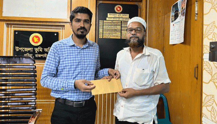 জটিল কিডনি রোগে আক্রান্ত অসহায় রোগীর পাশে পুঠিয়ার এসিল্যান্ড শিবু দাশ
