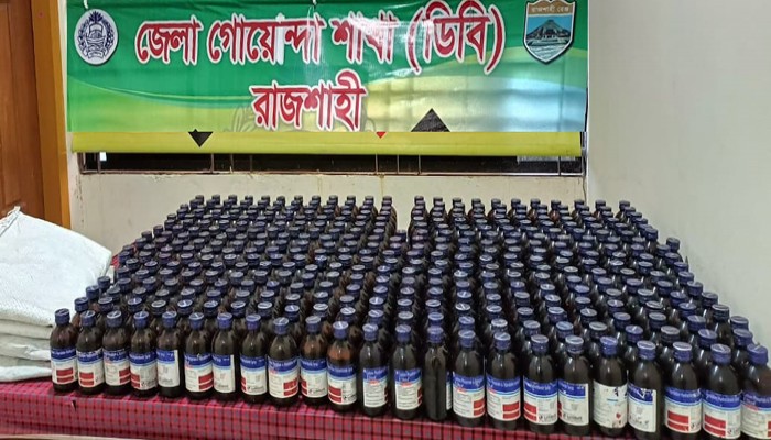 গোদাগাড়ীতে বিপুল পরিমান এসকাফ সিরাপ উদ্ধার, দুই মাদক কারবারী পলাতক