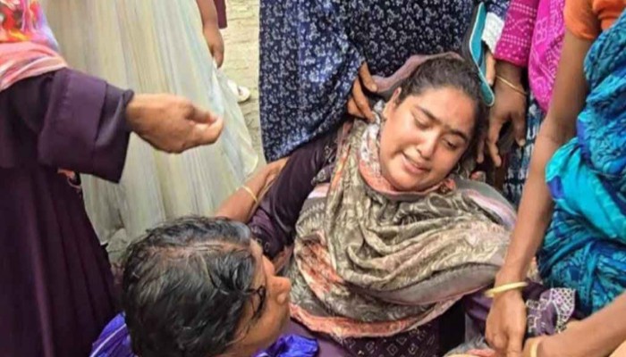 মির্জাপুরে ঘর থেকে মা-মেয়ের মরদেহ উদ্ধার
