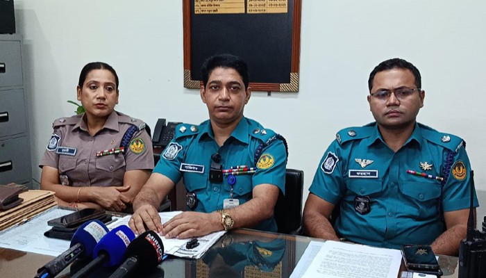 কালু মিস্ত্রির মোড়ে অনার্স পড়ুয়া ছাত্রীকে ইভটিজিং: কিশোর গ্যাংয়ের তিন সদস্য গ্রেফতার