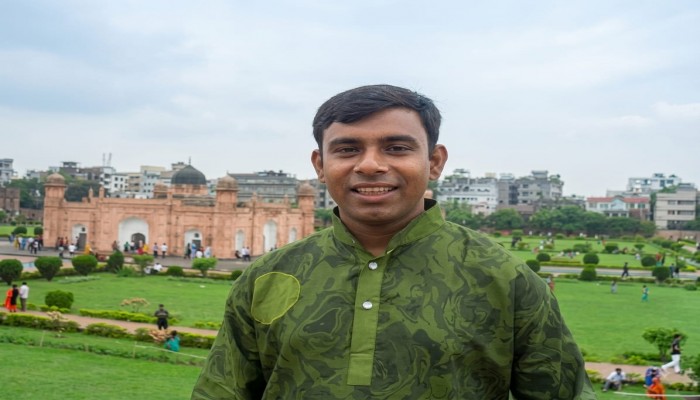 দুই সপ্তাহ মৃত্যুর সঙ্গে লড়াই করে না-ফেরার দেশে প্রভাষক লিটন,শোকে স্তব্ধ রাণীশংকৈল