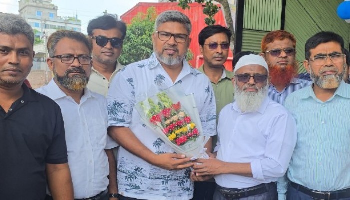 বেগম খালেদা জিয়ার জন্মদিন স্মরণে অগ্রণী স্কুলে বিনামূল্যে চিকিৎসা ক্যাম্পেইন