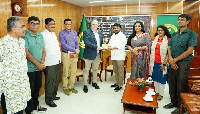 আইসিআরসি প্রতিনিধির সঙ্গে রাসিক প্রশাসকের সৌজন্য সাক্ষাৎ ও মতবিনিময়