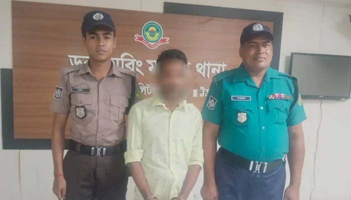 হানি ট্র্যাপে ফেলে পর্নোগ্রাফি তৈরি, অতঃপর...
