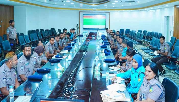 মাদকবিরোধী অভিযান জোরদার ও হয়রানিমুক্ত পুলিশি সেবা নিশ্চিতে এএসআইদের নির্দেশনা