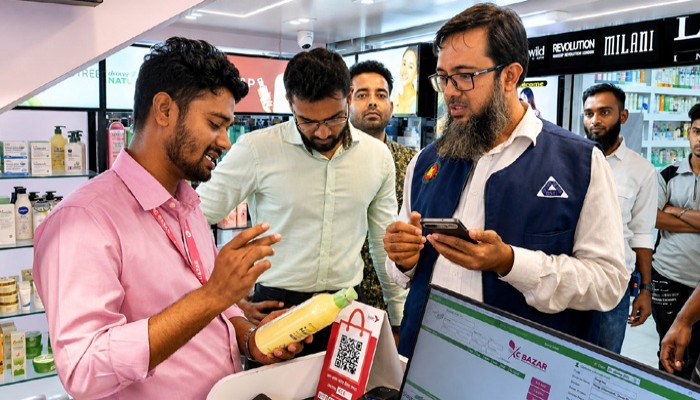 রাজশাহীতে অনুমোদনহীন কসমেটিকস বিক্রির দায়ে দুই প্রতিষ্ঠানকে এক লাখ টাকা জরিমানা