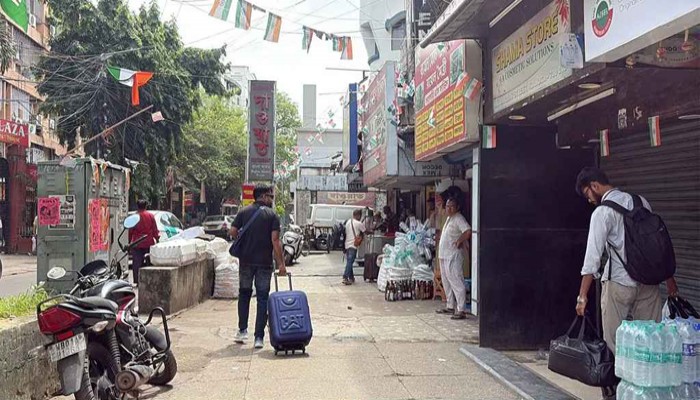 কলকাতার নিউমার্কেটে ২২১ হোটেল বন্ধ, বিপাকে হাজারো বাংলাদেশি পর্যটক