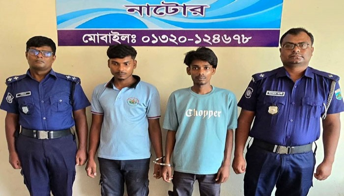 লালপুরে ইয়াবাসহ দুই যুবক আটক