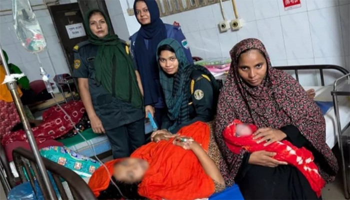 অ্যাম্বুলেন্সেই পুত্রসন্তানের জন্ম দিলেন নারী হাজতি