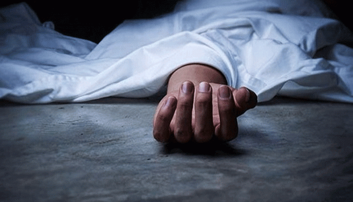 চারঘাটে পুকুরে মিলল অজ্ঞাত ব্যক্তির লাশ