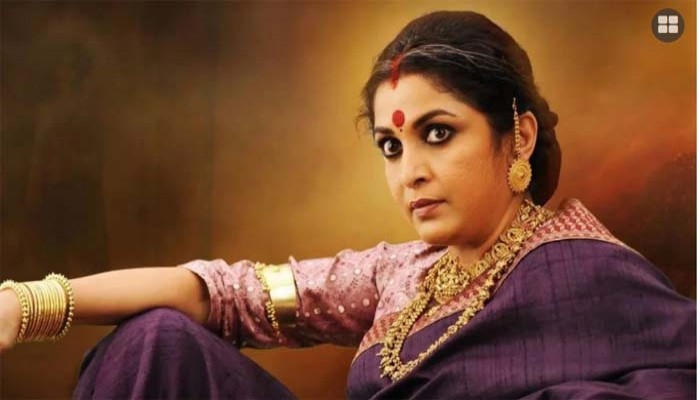 বিবাহিত পরিচালকের সঙ্গে প্রেম, অন্তঃসত্ত্বা হয়ে পড়েছিলেন 'বাহুবলির রাজমাতা'!