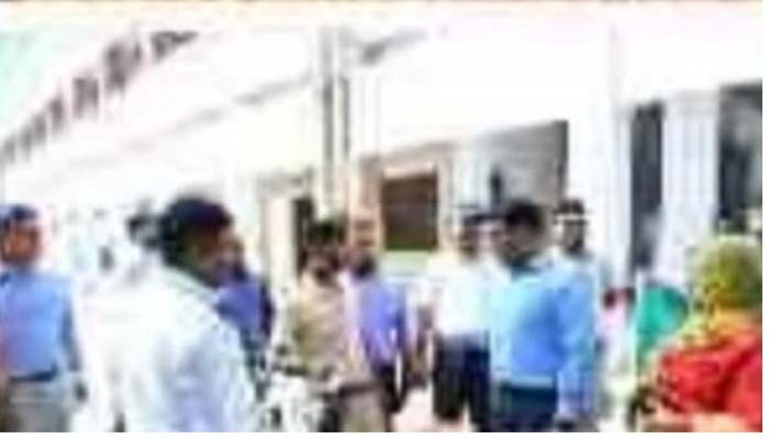 ডিসি কাজী শহিদুল ইসলামের মহানুভবতা