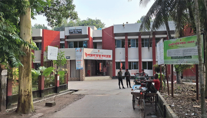 জনবল ও এক্স-রে সেবা সংকটে পুঠিয়া উপজেলা স্বাস্থ্য কমপ্লেক্স