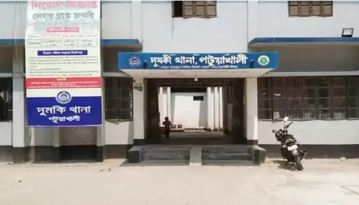 দুমকিতে শিশু ধর্ষণচেষ্টার অভিযোগে গ্রেপ্তার ১