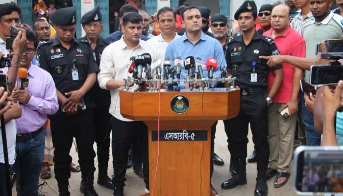 রামেক এলাকায় র‍্যাবের অভিযানে ৭ জনের কারাদণ্ড