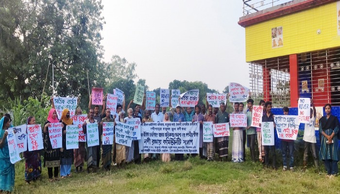 বারনইয়ের পানি-মাছে বিপন্ন জনজীবন, উঠল ১০ দফা দাবি