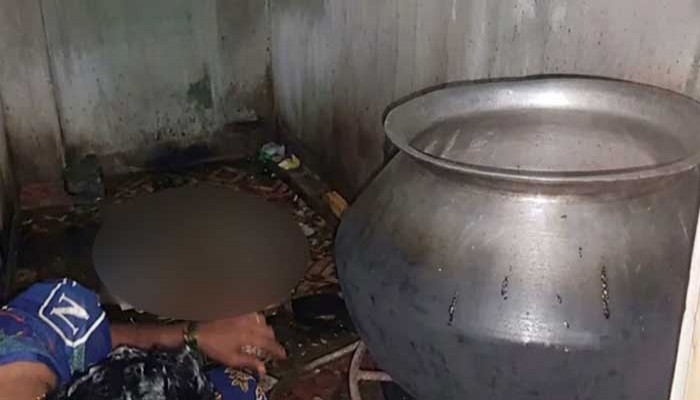 হোটেলের বাথরুমে চিনি জ্বাল দিয়ে তৈরি হতো ভেজাল মধু, আটক ৪