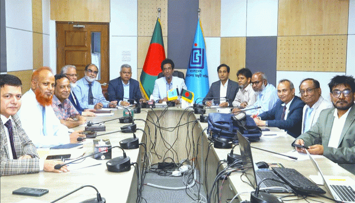 তৃতীয় ভাষার সঙ্গে আন্তর্জাতিকীকরণে ইউজিসির সহায়তা চান রুয়েট উপাচার্য